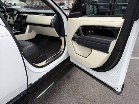 2023 Land Rover Range Rover P530 SE LWB