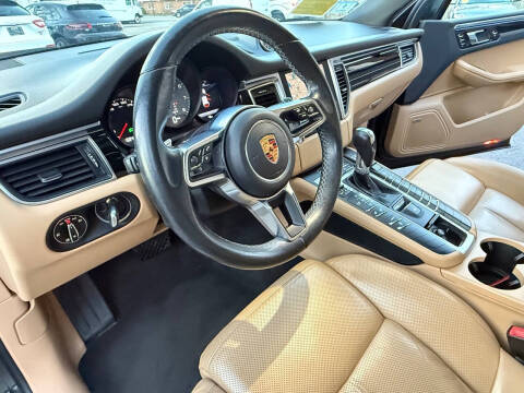 2017 Porsche Macan S