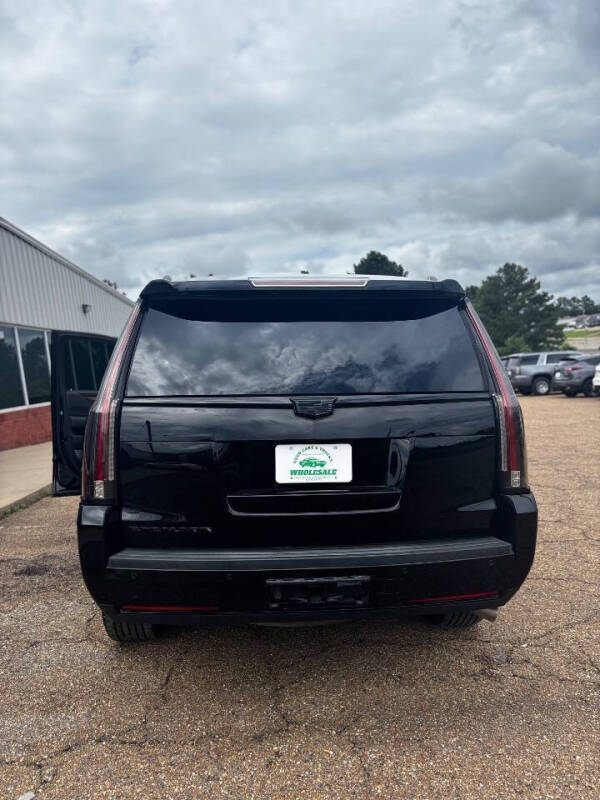 2016 Cadillac Escalade Standard