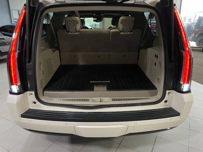 2015 Cadillac Escalade ESV Premium