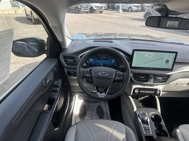 2026 Ford Escape Platinum
