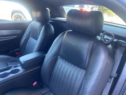 2004 Ford Thunderbird Deluxe