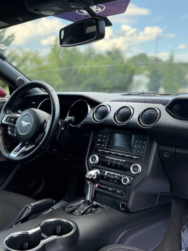 2016 Ford Mustang V6