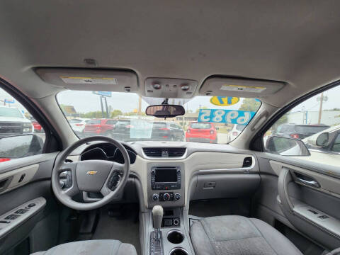 2017 Chevrolet Traverse LS