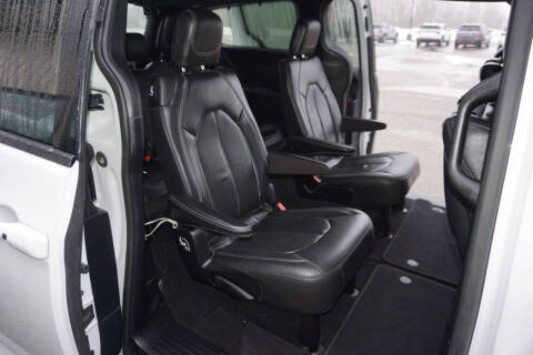 2020 Chrysler Pacifica Touring L Plus