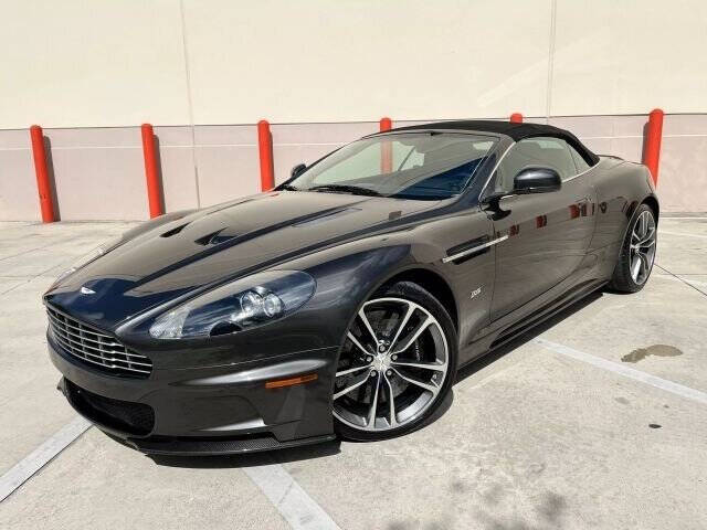 2011 Aston Martin DBS 9