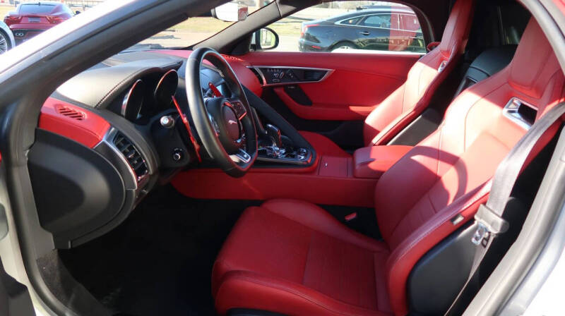 2020 Jaguar F-TYPE R