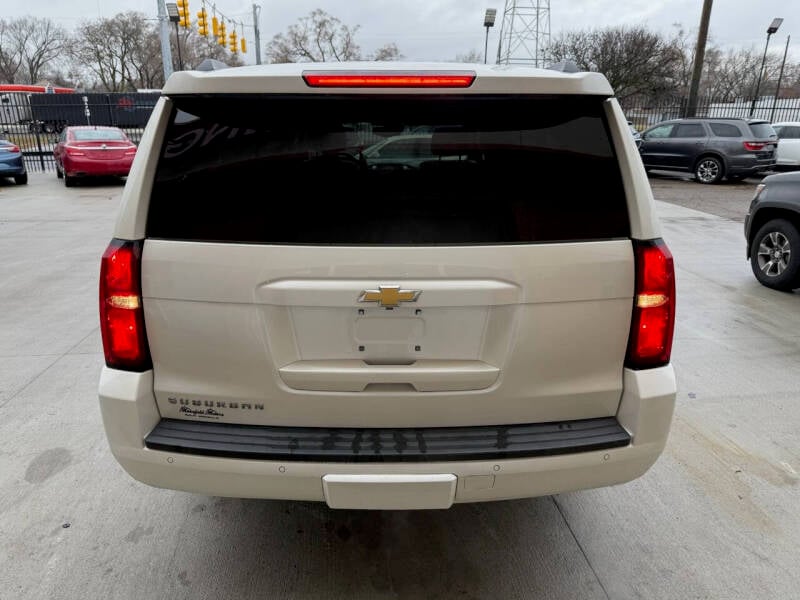 Used 2015 Chevrolet Suburban LT with VIN 1GNSKJKC6FR237944 for sale in Detroit, MI