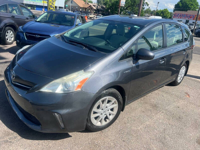 2013 Toyota Prius v Three