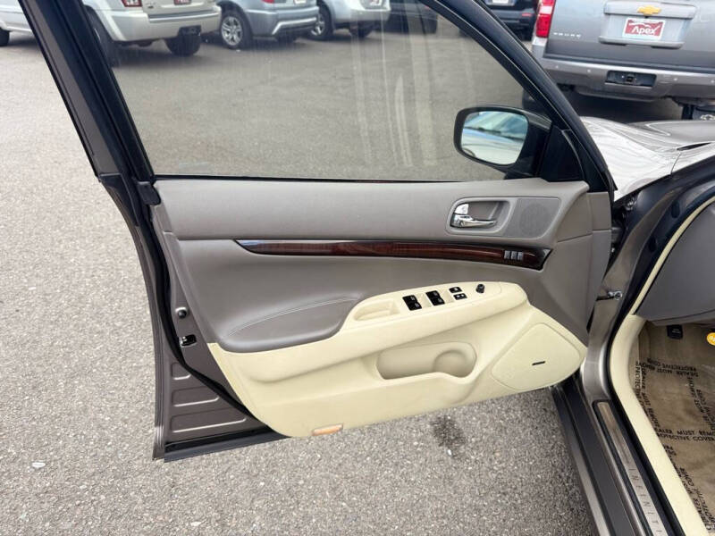 2011 Infiniti G37 Sedan x