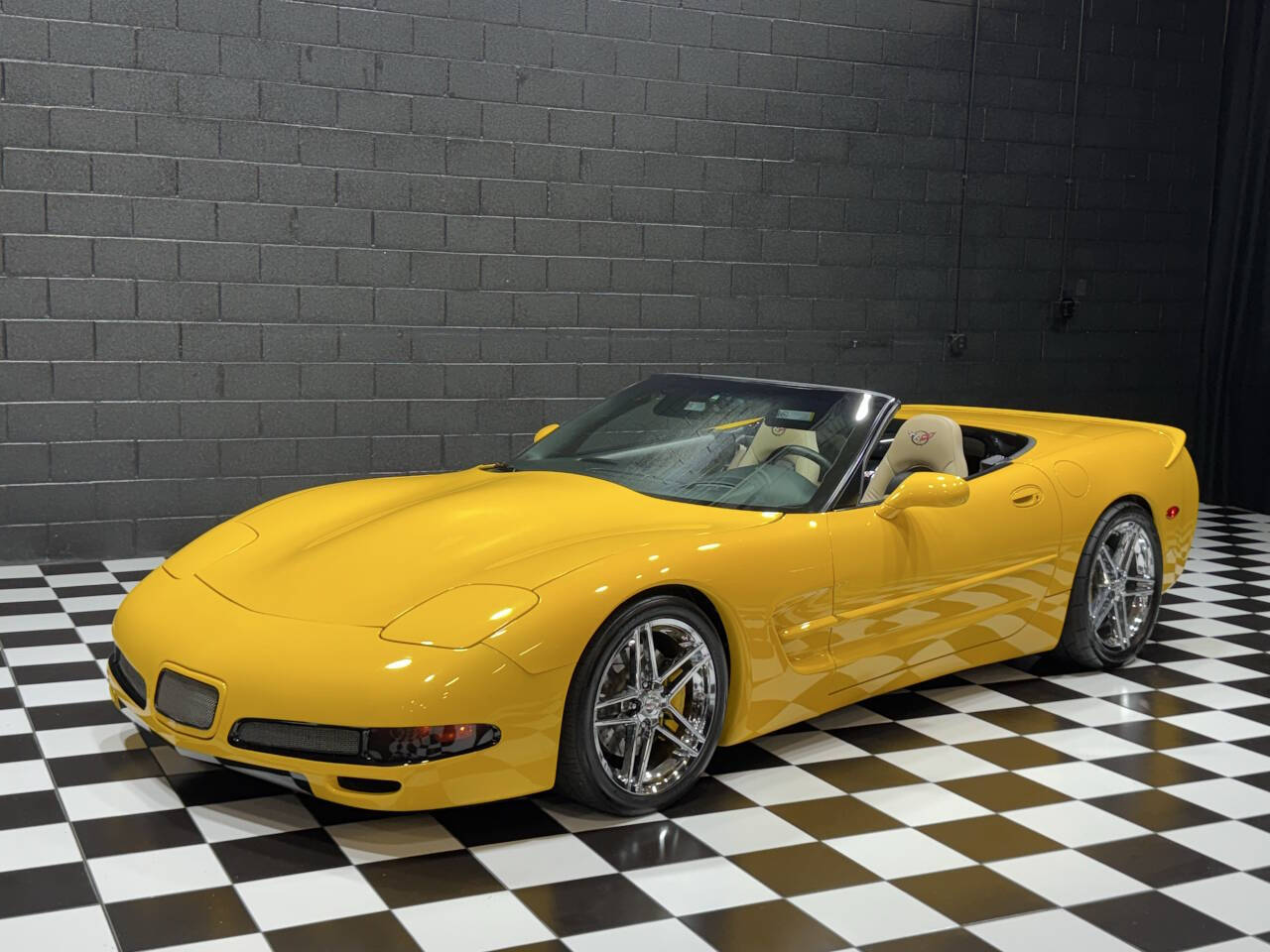 2001 Chevrolet Corvette 2