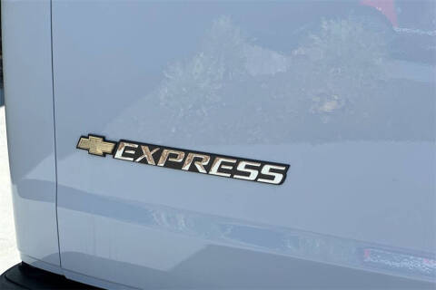 2024 Chevrolet Express LT 3500