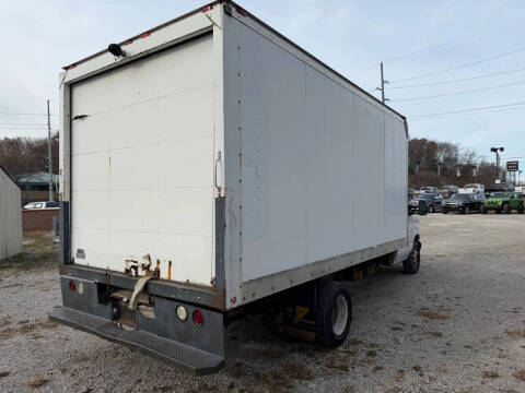 2005 Ford E-Series E-450 SD