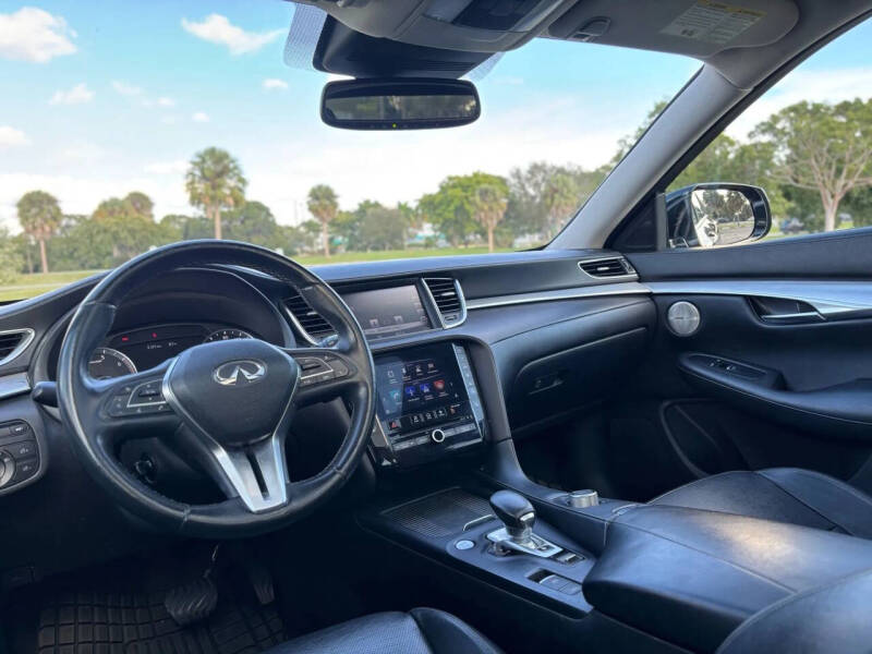 2019 Infiniti QX50 Essential