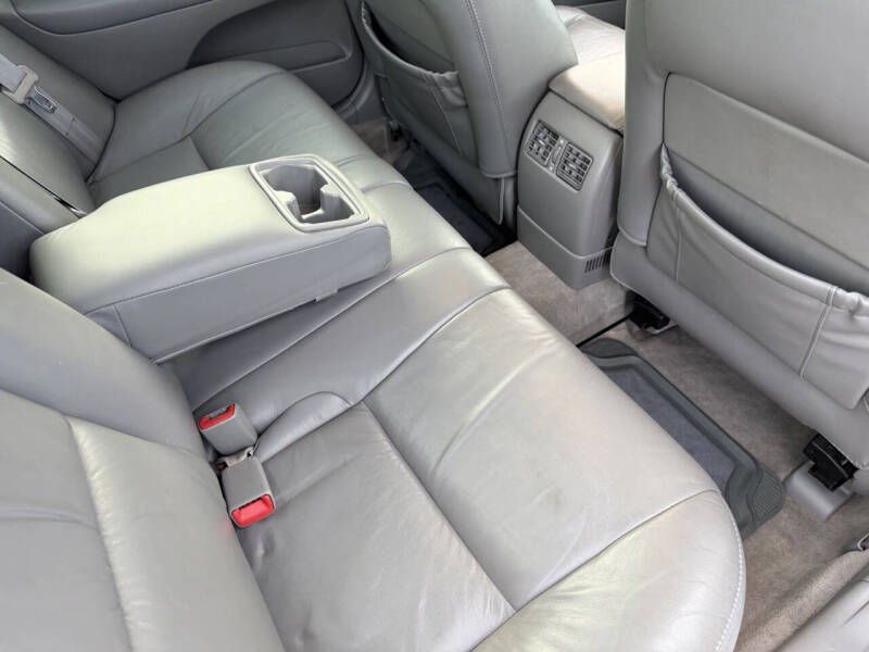 2004 Toyota Camry XLE