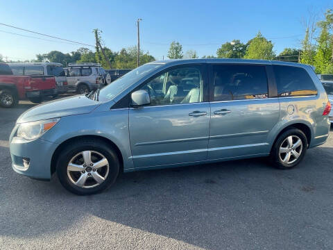 2010 Volkswagen Routan SE