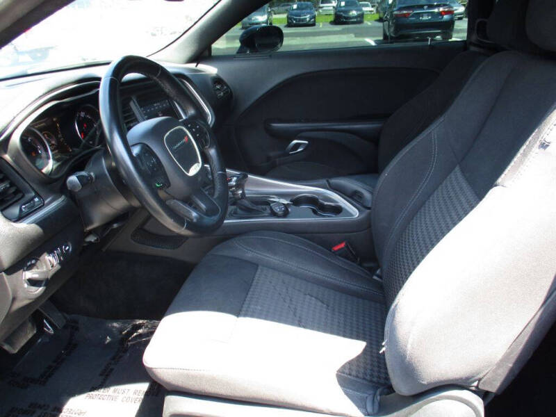 2019 Dodge Challenger SXT