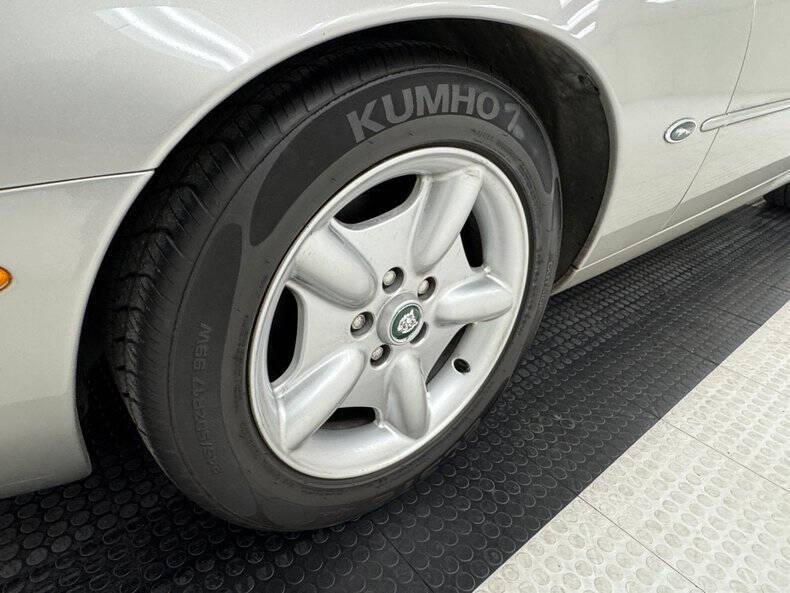 1999 Jaguar XK-Series XK8