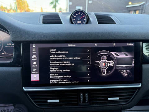 2020 Porsche Cayenne Coupe
