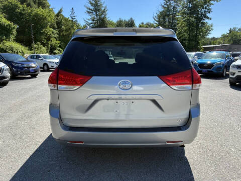 2011 Toyota Sienna