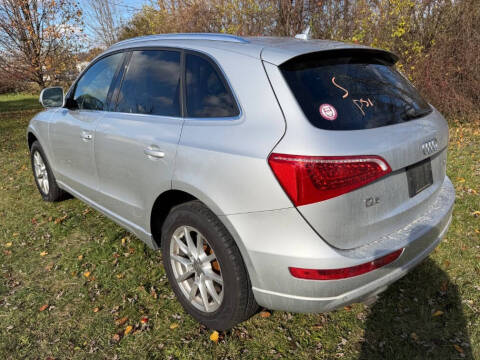 2011 Audi Q5 2.0T quattro Premium Plus