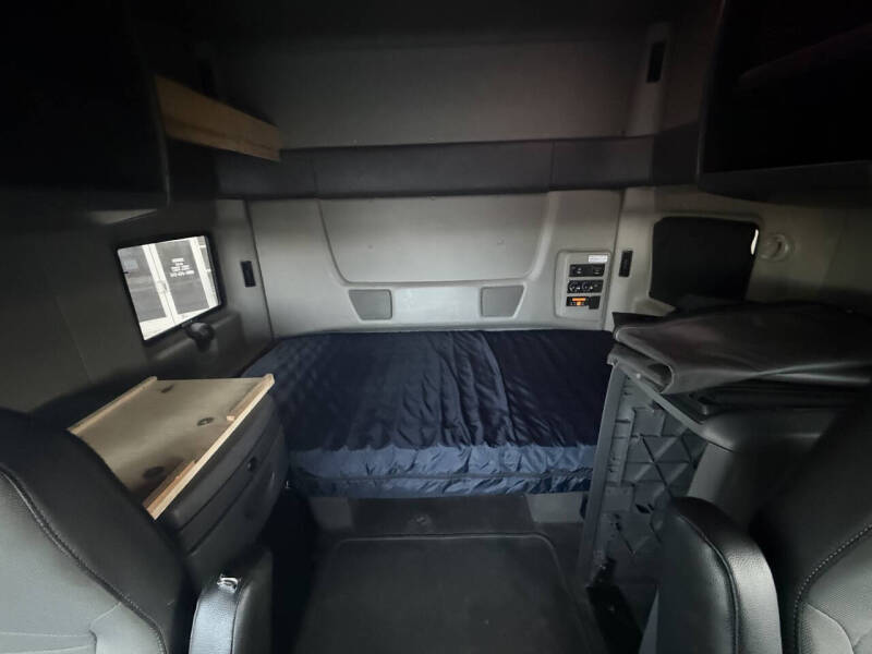 2019 International LT625