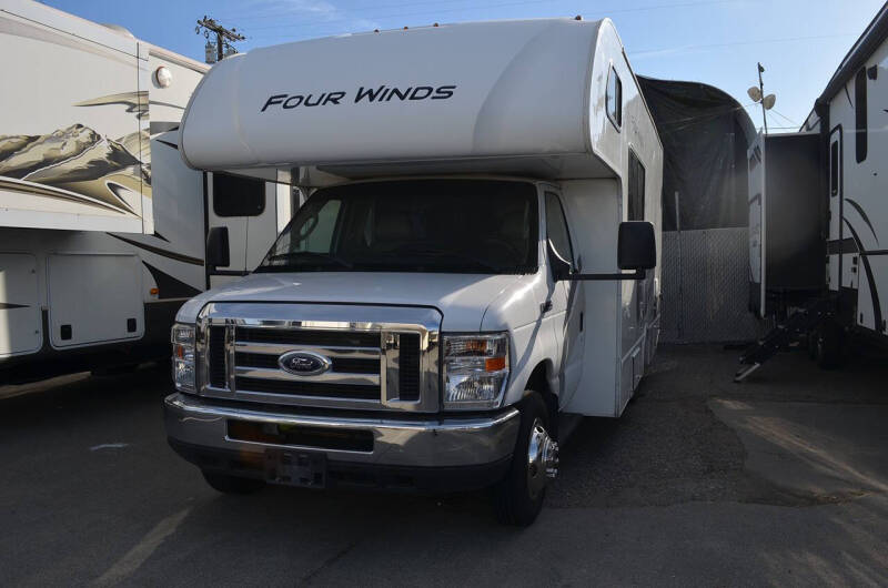 2019 Ford E-Series
