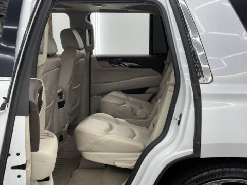 2017 Cadillac Escalade Luxury
