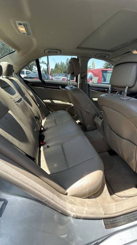 2011 Mercedes-Benz C-Class C 300 Luxury