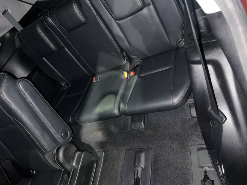 2017 Toyota Highlander SE