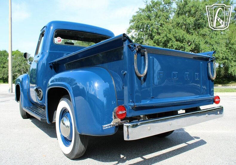 1953 Ford F-100
