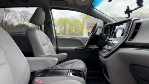 2017 Toyota Sienna