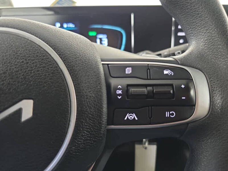 2023 Kia Sportage Hybrid LX