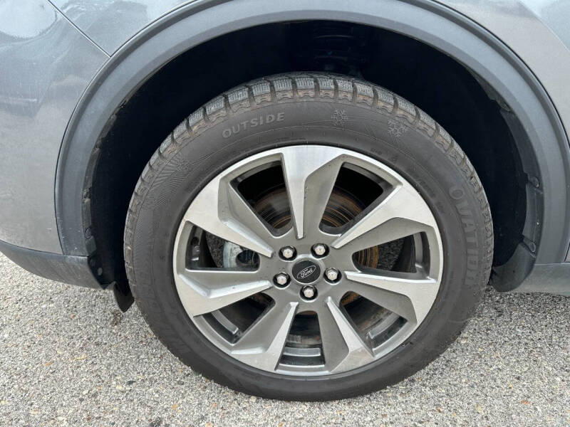 2025 Ford Escape Platinum