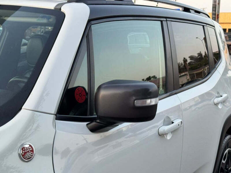 2017 Jeep Renegade Trailhawk