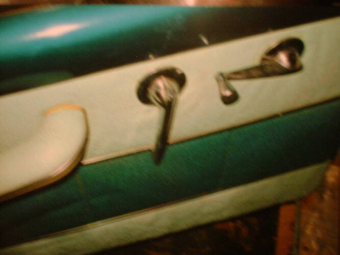 1954 Kaiser Manhattan