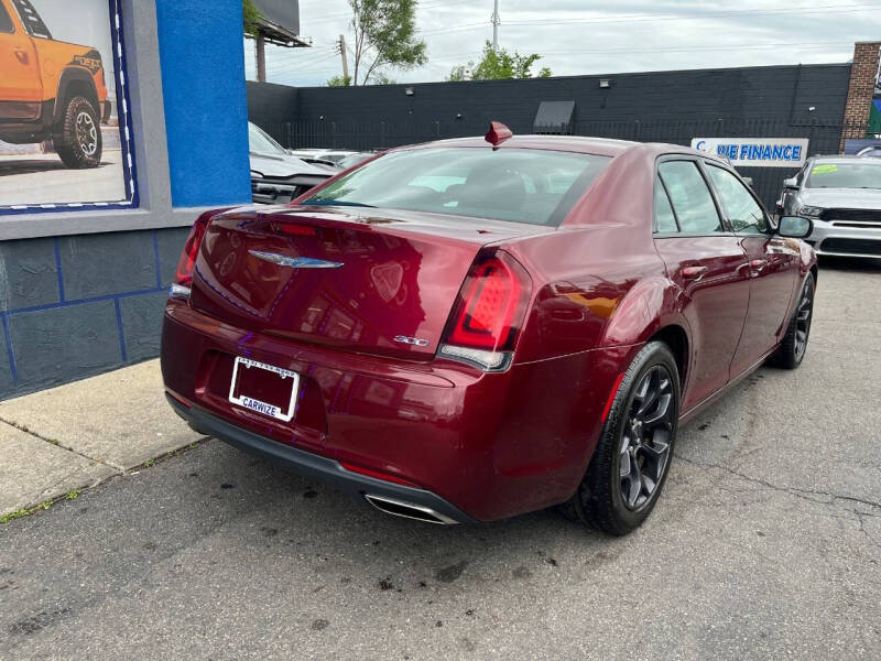 2019 Chrysler 300 Touring
