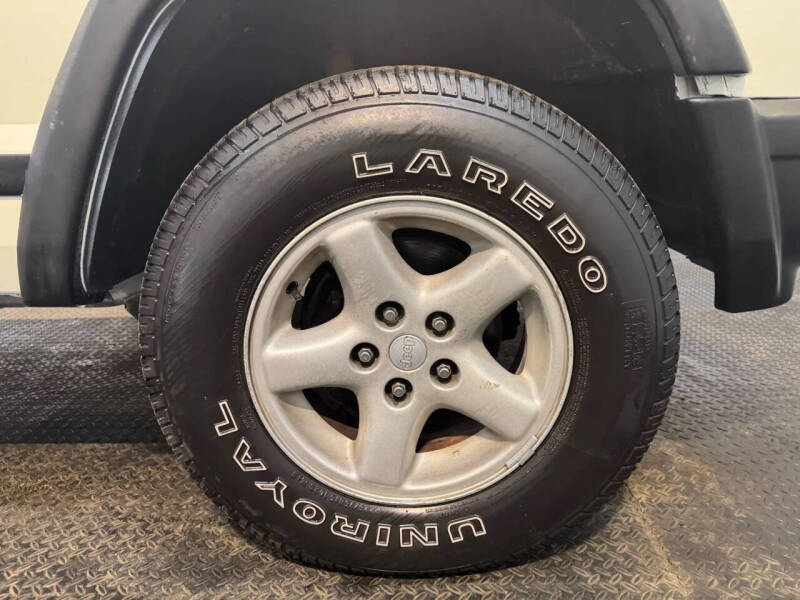 2000 Jeep Cherokee SE
