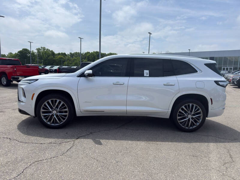 2025 Buick Enclave Avenir