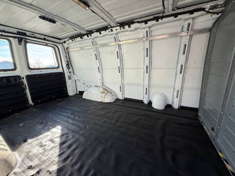 2016 GMC Savana 2500