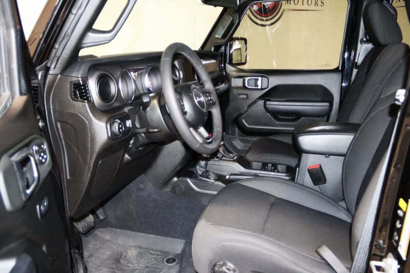 2023 Jeep Gladiator Sport S