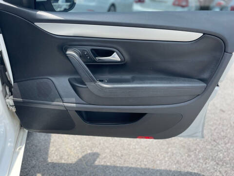 2012 Volkswagen CC R-Line