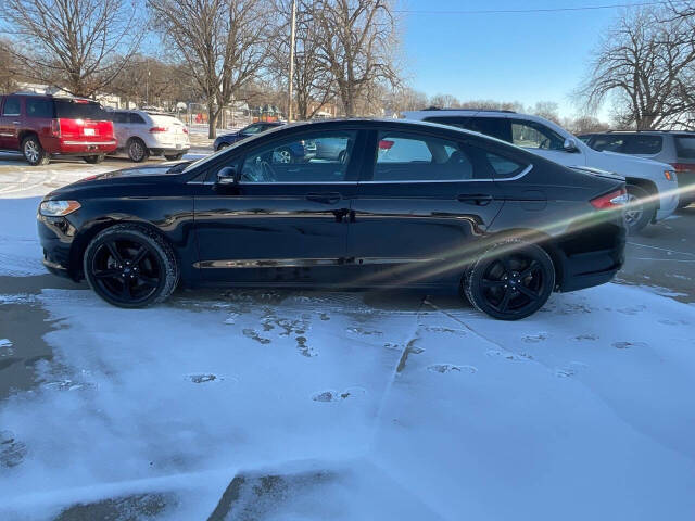 2016 Ford Fusion for sale at Auto Connection in Waterloo, IA