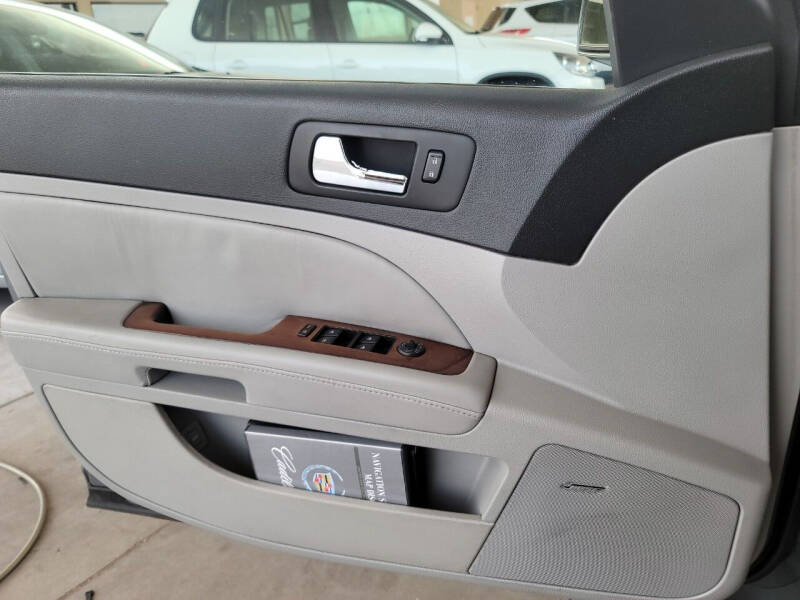 2005 Cadillac STS