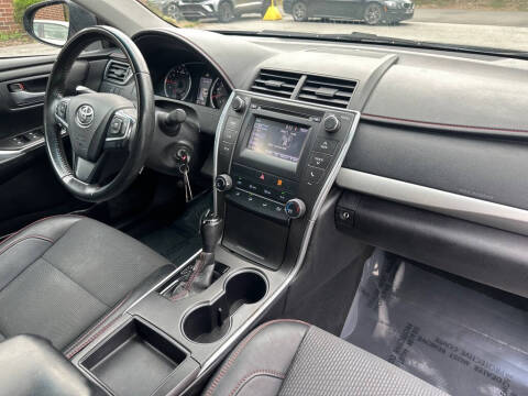 2017 Toyota Camry SE