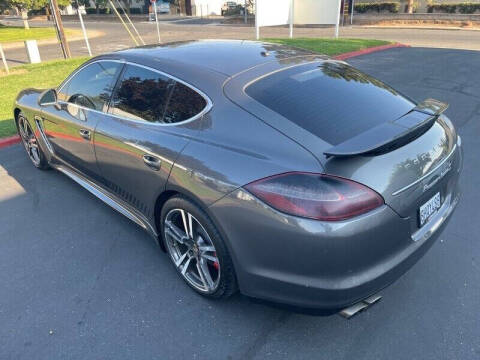 2012 Porsche Panamera Turbo S