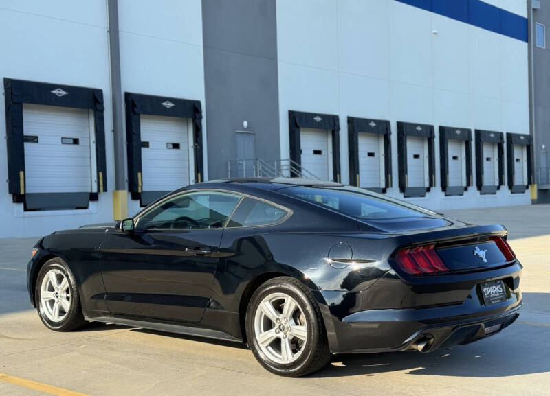 2016 Ford Mustang V6