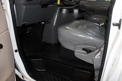 2006 Ford E-Series E-350 SD