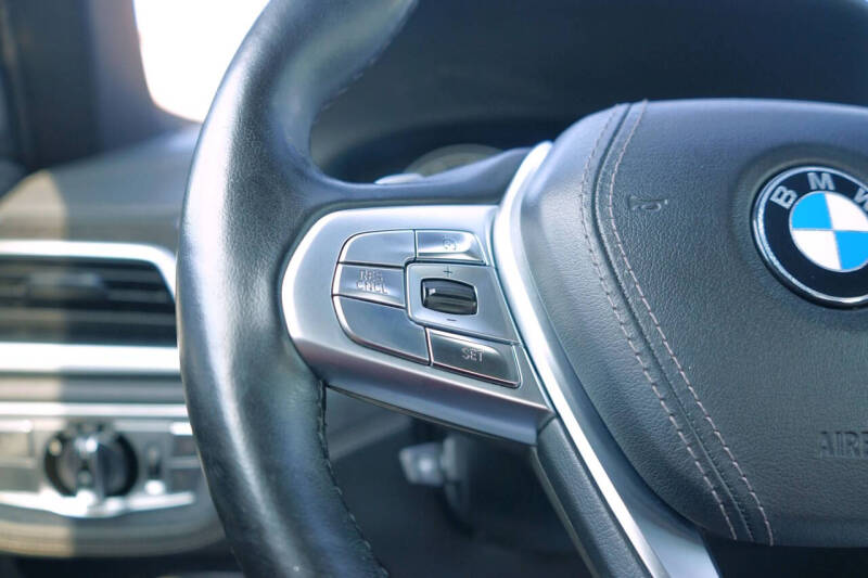 2018 BMW 7 Series 740i