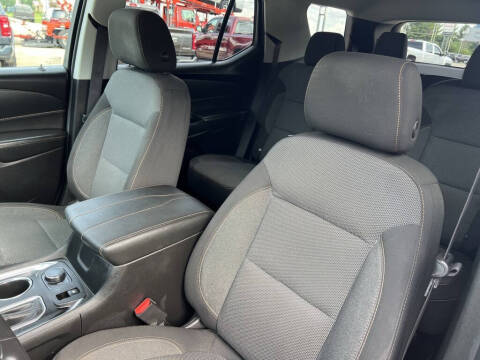 2020 Chevrolet Traverse LT Cloth